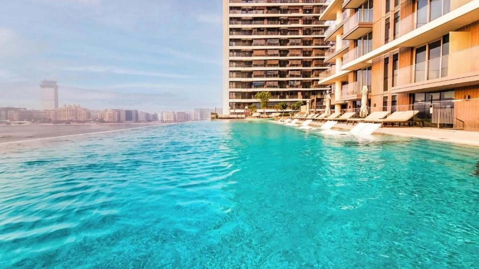 Luxurious 1Br At Beach Isle Tower 1 Emaar Beachfront, Dubai Marina By Deluxe Holiday Homes United Arab Emirates