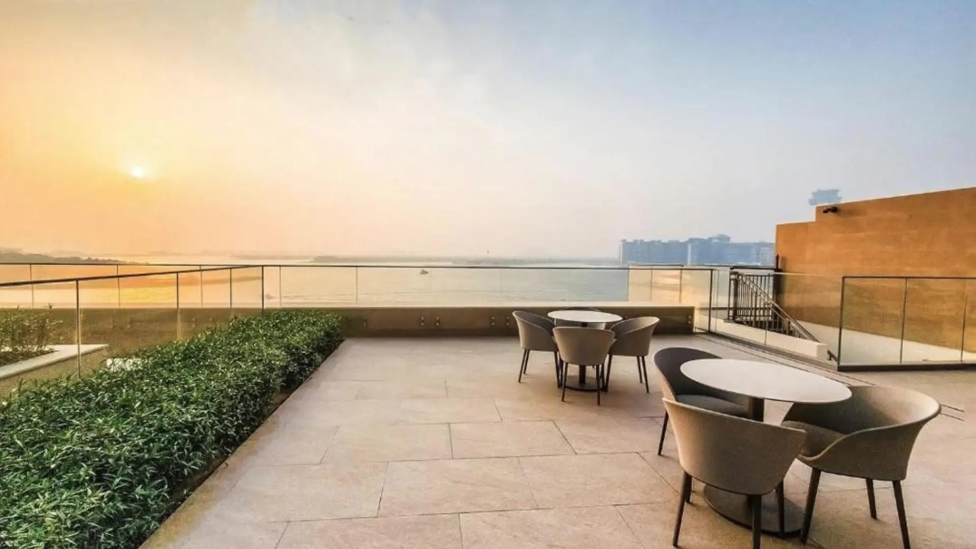 Luxurious 1Br At Beach Isle Tower 1 Emaar Beachfront, Dubai Marina By Deluxe Holiday Homes United Arab Emirates
