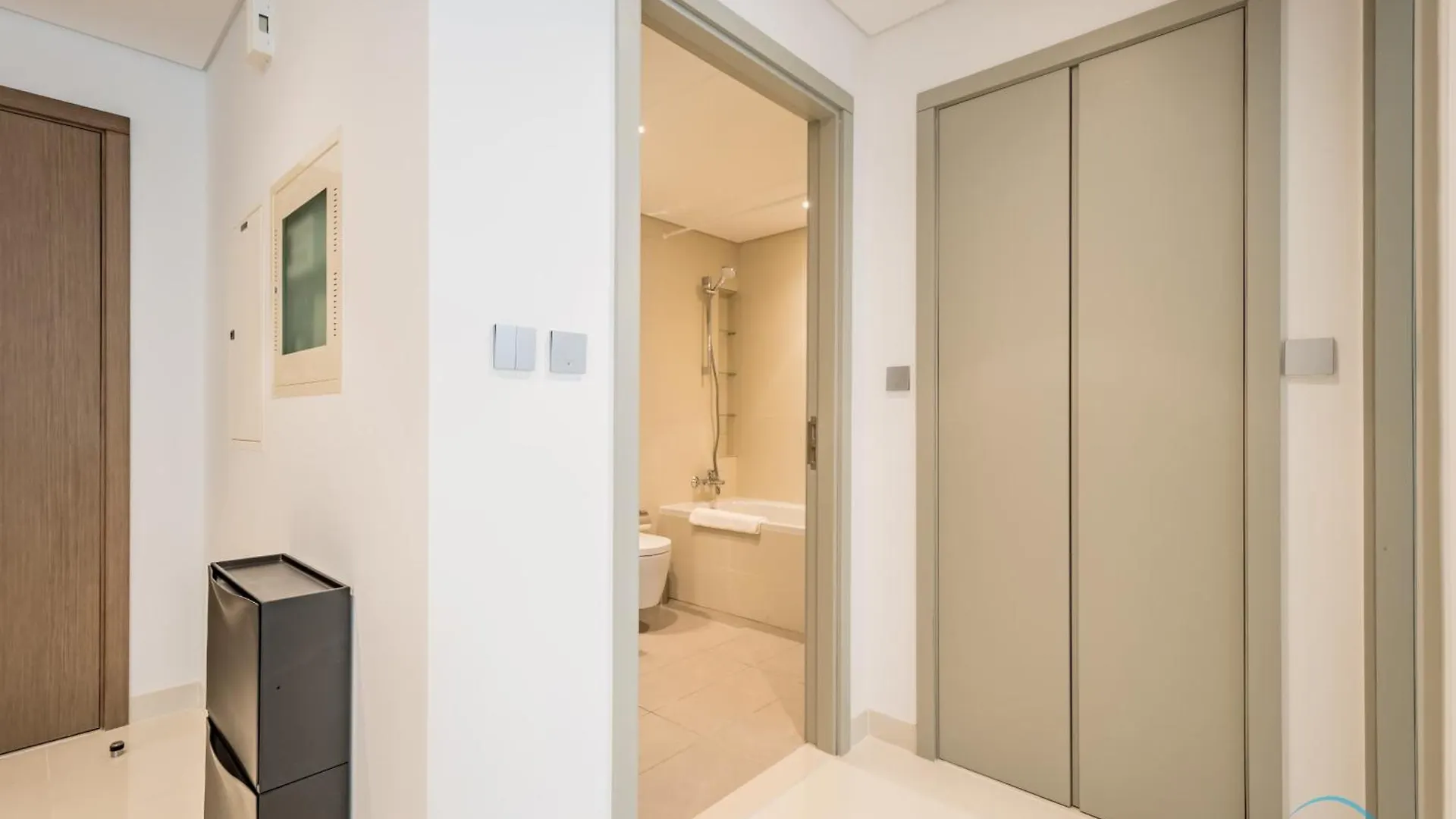 Luxurious 1Br At Beach Isle Tower 1 Emaar Beachfront, Dubai Marina By Deluxe Holiday Homes 0*,  United Arab Emirates